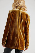 Chic Long-Sleeve Velvet Blazer with Button Closure